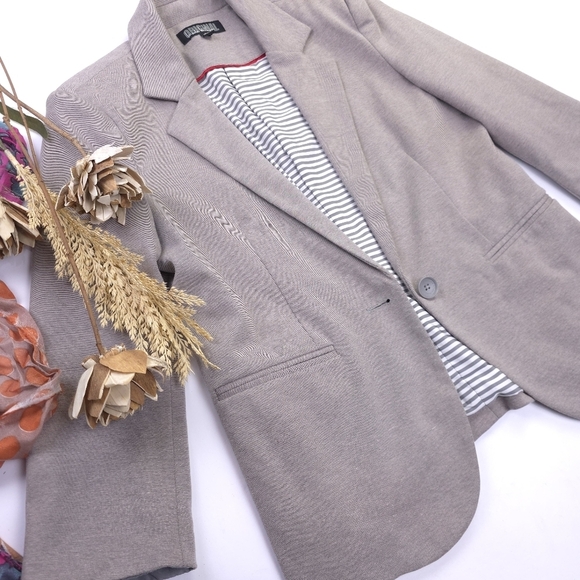 Orignal Nicole Miller Gray Blazer Sz S - Picture 2 of 10